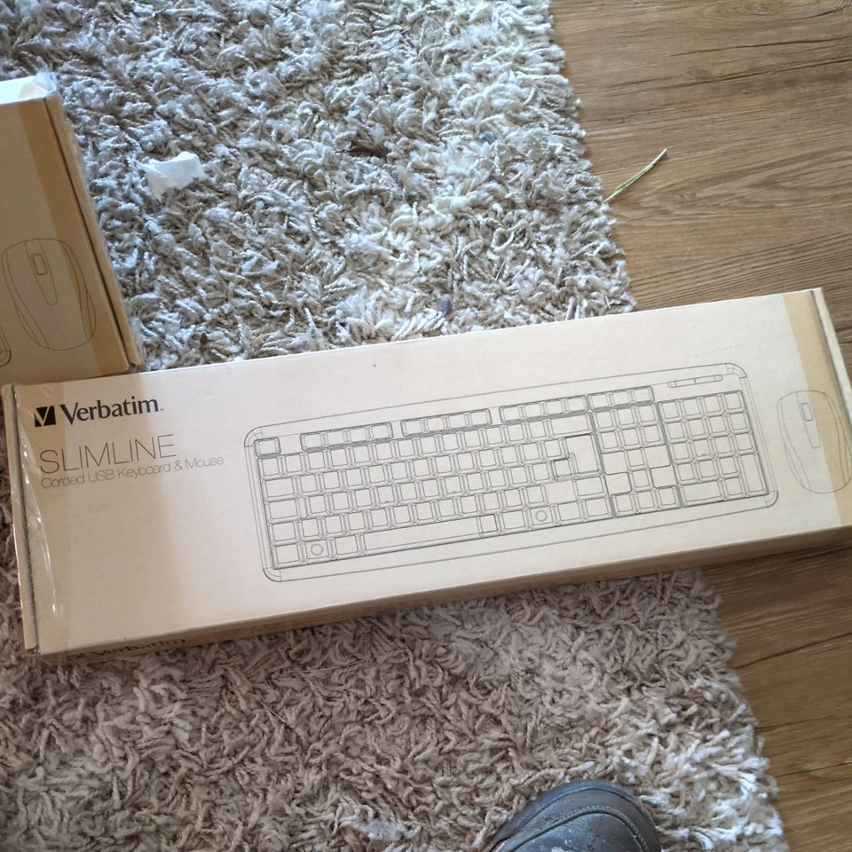 NIB black Verbatim Slimline Corded USB keyboard & Mouse 99202 - Image 1 of 1