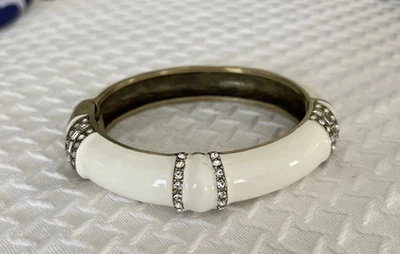 Heidi Daus bracelet “Corsica Summer Medallion” Bangle Clamper White Enamel *400 - Image 1 of 4