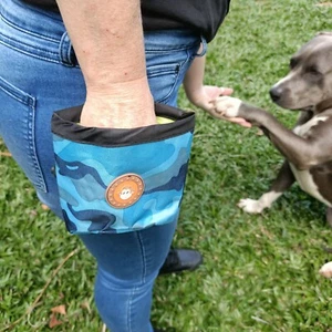 Dog/Puppy Training Treat Bag / Pouch with Inbuilt Poop Bag Dispenser (Blue Camo) - Picture 1 of 12