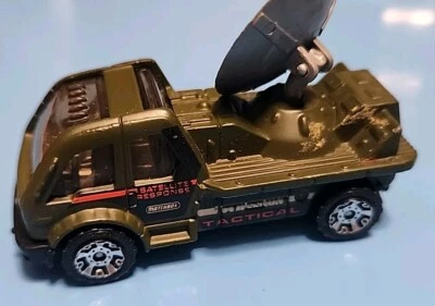 2005 Matchbox Radar Truck #15 Treasure Inside Die-Cast Car - Image 1 of 4