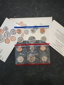 1992 Uncirculated Coin Set U.S Mint Original Government Packaging OGP - Picture 1 of 6