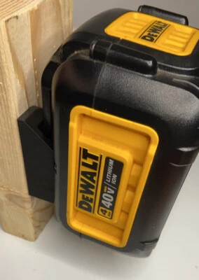 4 PACK, Dewalt 40V 4 Ah Battery Holder, Black, Pack of 4 (BATTERY NO INCLUDED)