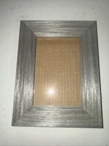 Sheffield Home Grey Rustic 4x6in Frame - Picture 1 of 3