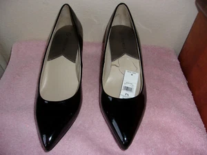 BRAND NEW LADY'S "GEORGE" BLACK FAUX PATENT LEATHER LOOK PUMP SHOES - Picture 1 of 6