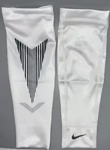 Nike Oregon Ducks Track PE Women’s Large White Calf Leg Sleeves X’s 2 BRAND NEW - Picture 1 of 8