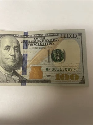 2013 U.S. $100 ONE HUNDRED DOLLAR STAR NOTE MF00113087* Rare - Image 1 of 4