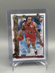 Nova Essingue 2025-26 Topps Holiday SSP Photo Variation #SSV-NE Chicago Bulls - Picture 1 of 2
