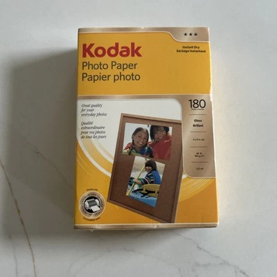 Papel Fotográfico Kodak 180 Hojas 4" x 6" Brillo Seco Instantáneo Brillante Nuevo/Sellado Foto 1 de 4