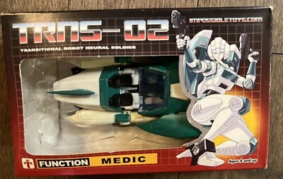 Impossible Toys Transformer TRNS-02 Function MEDIC Lifeline Arcee Paradron MP - Image 1 of 2