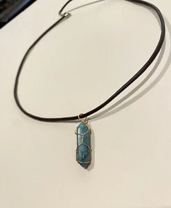 Turquoise Pendant on 22inch Leather Necklace - Picture 1 of 6