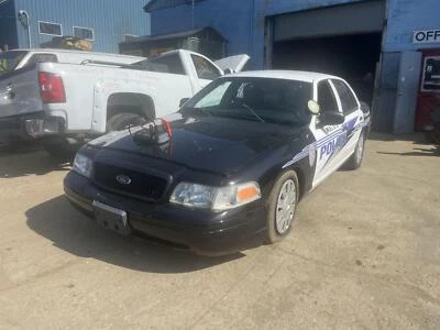 Hood FORD CROWN VICTORIA 98 99 00 01 02 03 04 05 06 07 08 09 10 11 - Image 1 of 4