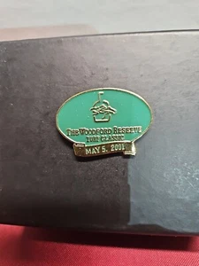 The Woodford Reserve Turf Classic May 5 2000 Metal Sponsor Pin Pre-owned - Picture 1 of 6