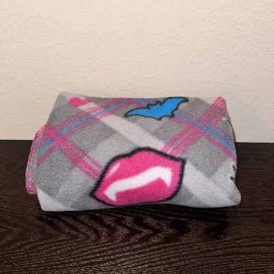 Manta polar Monster High Draculaura Foto 1 de 2