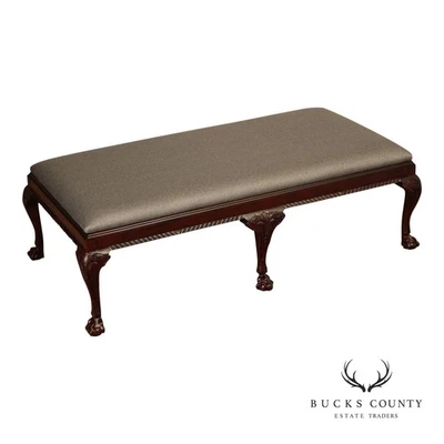 Banco tapizado de caoba tallado estilo georgiano Baker Stately Homes Foto 1 de 4