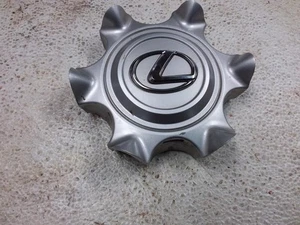 GX460     2019 Center Cap Wheel 928188 - Picture 1 of 2