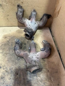 Oem Ford Exhaust Manifolds F150 F250 F350 Bronco 4.9L 300 6 cyl Front & Rear SET - Picture 1 of 6