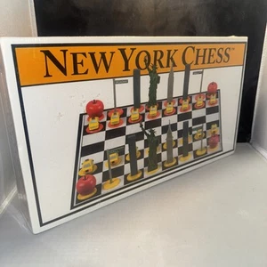 New York Vintage Chess Set 90s | Twin Towers All Pieces &Parts Sealed NEW (F) - Picture 1 of 8