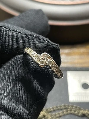 9ct Yellow Gold .50 Ladies Diamond Ring Unbelievable Sparkle Hallmarked Size O - Image 1 of 4