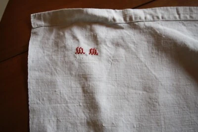 Nappe N°216 ancienne lin fil 165 x 190 cm petit monogramme rouge en coin liteaux - Photo 1/4