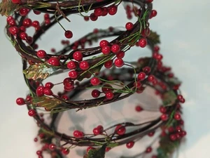 Christmas Tree Spiral Metal Spring Table Desk Decor with Holly or Pip Berries  - Picture 1 of 5