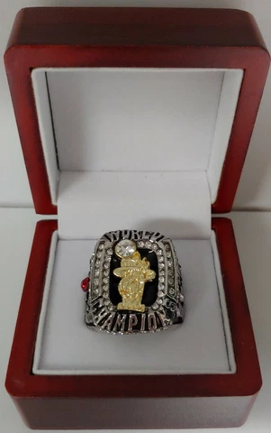 LeBron James - 2012 Miami Heat Championship Ring With Wooden Display Box Cover