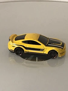 Ford Shelby Mustang GT350R Collectible 1/64 Scale Diecast 2015 - Picture 1 of 8