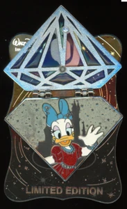 WDI Disneyland 60th Diamond Celebration Daisy Duck LE 300 Hinged Disney Pin - Bild 1 von 2