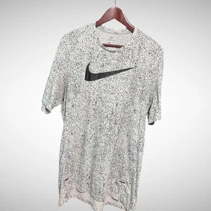 Nike BasketBall Shirt Mens Large Short Sleeve Drifit T Shirt Pre Owned - Picture 1 of 8