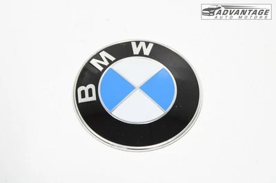 BMW 328I GT F34 2014-2016 PARACHOQUES DELANTERO INSIGNIA SUPERIOR LOGOTIPO SÍMBOLO EMBLEMA OEM Foto 1 de 4