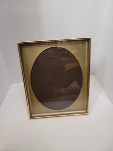 Cornice portafoto vintage 11x9" da tavolo metallo ornato ovale tono oro opaco - Foto 1 di 6