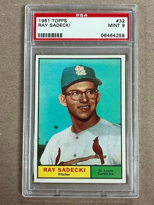1961 Topps Ray Sadecki #32 Cardenales de San Luis graduado PSA 9 como nuevo Foto 1 de 2