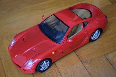 Ferrari 599 GTB Hotwheels 1 18 - Immagine 1 di 4
