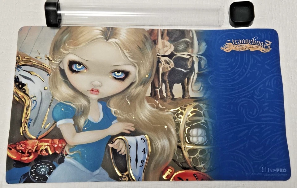 Alfombra de juego Ultra Pro Stranglings Jasmine Becket-Griffith exclusiva lámina dorada Foto 1 de 4