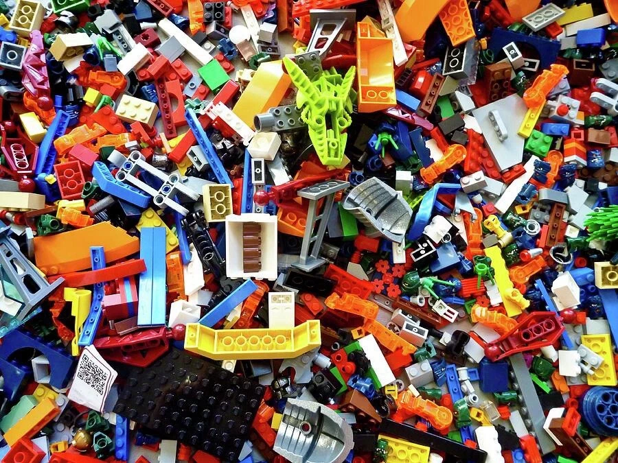 LEGO Mixed Bricks and Pieces 1KG (1000g) - Image 1 of 1