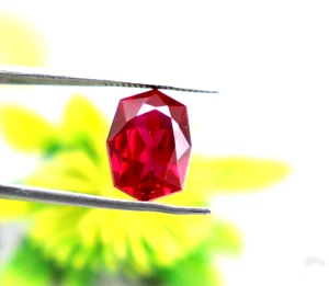 Rubino Rosso Estremamente Naturale Forma Fantasia 8,10 Ct Certificato Gemma Sciolta - Foto 1 di 9