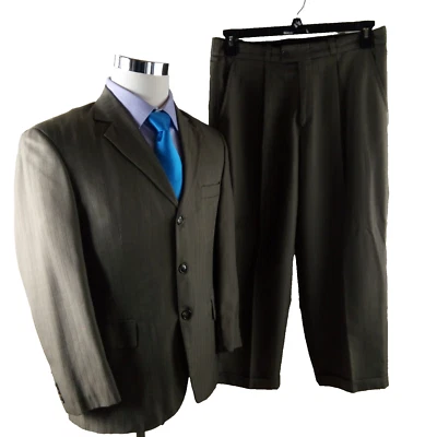 Unbranded 39S 3 Button Light Olive Striped 2pc Suit 32x25 Pleated - Image 1 of 4