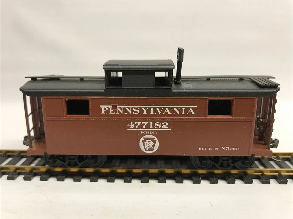 Bowser HO 55035 N-5 Caboose Pennsylvania RR Circle Keystone Under Name 477182 - Image 1 of 4