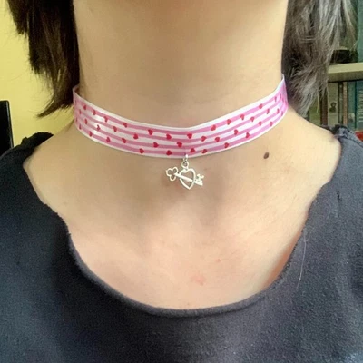 Collar Gargantilla Rayas Rosa y Blanco con Corazón y Llavero Dije Foto 1 de 4