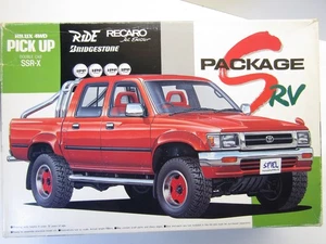 Aoshima 1:24 Scale Toyota Hilux 4WD Dual Cab SSR-X Pickup model kit #015896:2800 - Picture 1 of 11