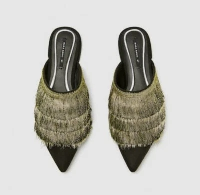 Mulas planas Zara puntiagudas con flecos negras/doradas, talla 7,5 Foto 1 de 4