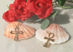 051   2 Stück   Goldanhänger Goldkreuz 18k 750  - Bild 1 von 6