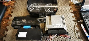 KIT ECU COMPLETO BMW SERIE 1 3 2.0 DIÉSEL 0281015042 917798301 ORIGINAL A39 - Imagen 1 de 6