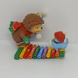 Hedgehog Playing Xylophone Carlton Cards PLAYIN A HOLIDAY Tune Ornament - Picture 1 of 5