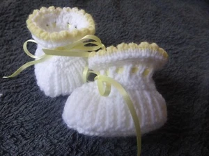 Hand Knitted Baby Newborn to 3months, Reborn - Picture 1 of 3