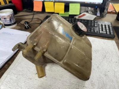 Оригинальный бак резервуара охлаждающей жидкости для Ford Focus 2000-2007 - Изображение 1 из 3