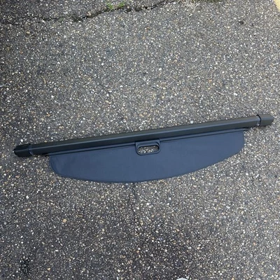 Cadillac XT5 2017-2021 OEM cubierta de carga trasera retráctil pantalla negro azabache Foto 1 de 4