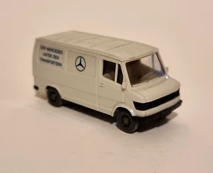 WIKING 280/282 Modell H0 1:87 : Mercedes Kastenwagen / Transporter / hellgrau - Bild 1 von 5