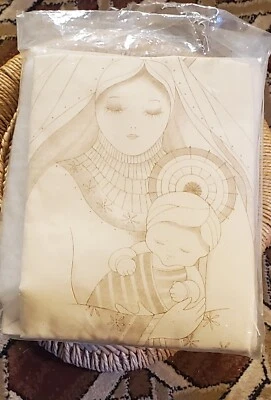 CREATIVE EXPRESSIONS #4121 Mother & Child 18x27 CANDLEWICKING KIT 1984 Open Bag - Image 1 of 4