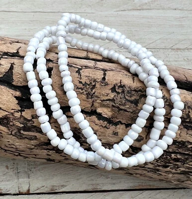 3-teiliges Armband Set Perlenarmband BoHo Ethno Surfer Glasperlen weiss 19cm NEU - Bild 1 von 3