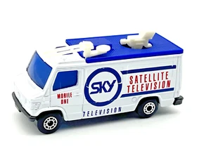 Matchbox MB68 TV News Truck White Sky Satellite Television Mint in PVC Box - Picture 1 of 6